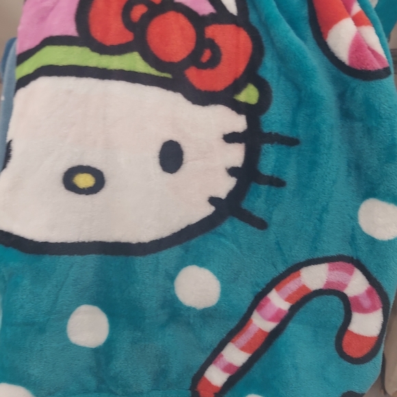 NWT Hello Kitty Holiday Teal Plush Blanket - Picture 3 of 4